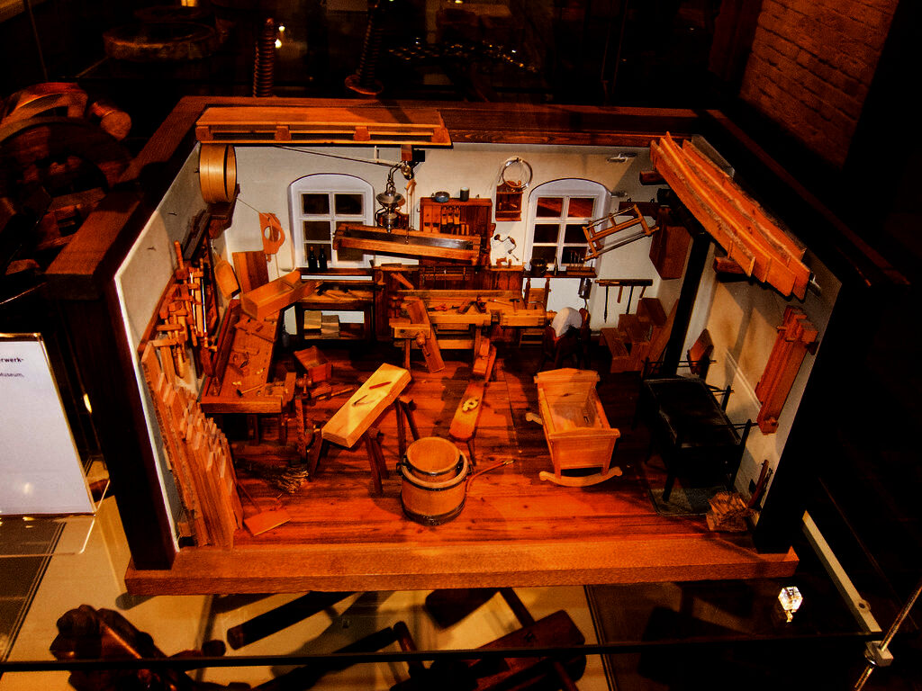 The bench room of the Varenne atelier, early morning